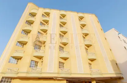 Whole Building - Studio - 7+ Bathrooms for rent in Najma Street - Najma - Doha