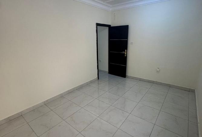 970160 - Property Image 2