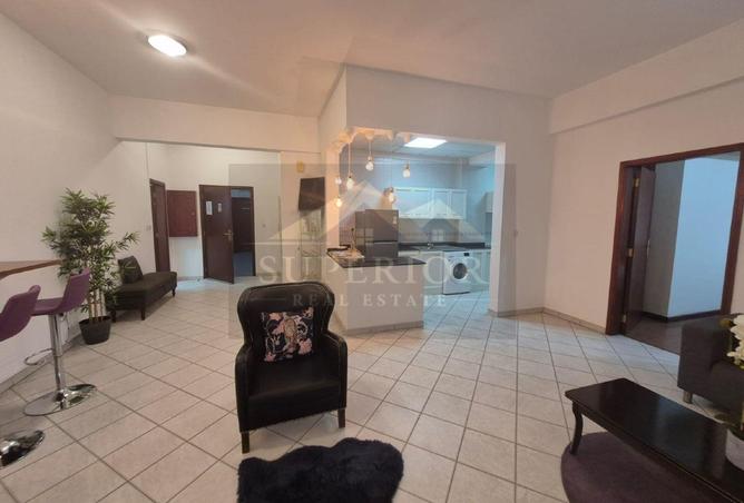 913549 - Property Image 2