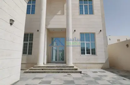Villa - 7+ Bedrooms - 7+ Bathrooms for sale in Umm Qarn - Al Daayen