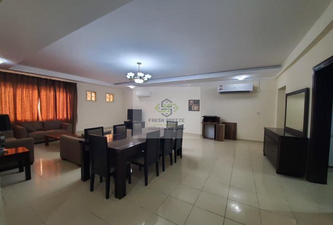 979838 - Property Image 3