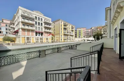 Townhouse - 3 Bedrooms - 4 Bathrooms for rent in Murano - Qanat Quartier - The Pearl Island - Doha