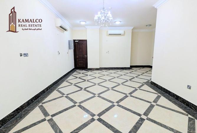 955412 - Property Image 3