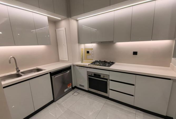 872099 - Property Image 2