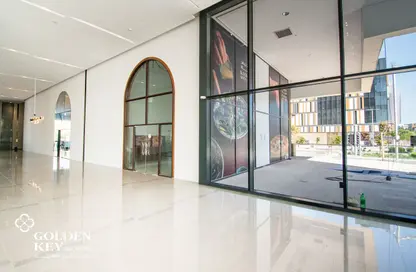 Shop - Studio - 1 Bathroom for rent in Boulevard View - Yasmeen City - Lusail