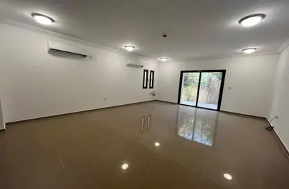 مجمع سكني - 4 غرف نوم - 4 حمامات للايجار في شارع النعيجة - النعيجة - الدوحة