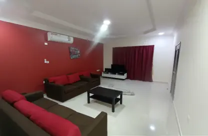 Apartment - 2 Bedrooms - 2 Bathrooms for rent in Al Sakhama - Doha