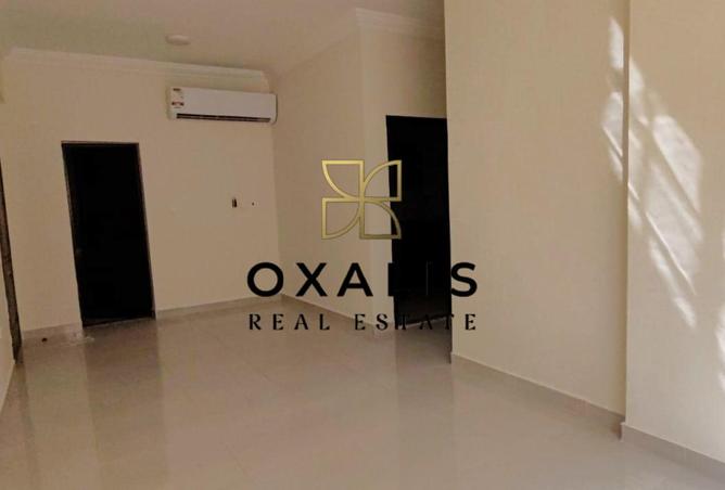 965180 - Property Image 2