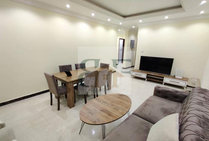 945302 - Property Main Image