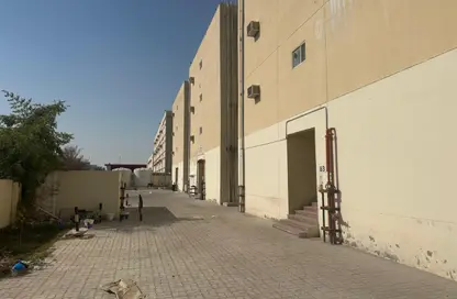 سكن عمال - استوديو - 8 حمامات للايجار في المنطقة الصناعية - المنطقة الصناعية - الدوحة