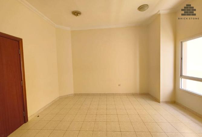 994408 - Property Image 3
