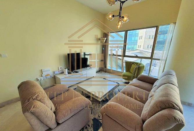 985142 - Property Image 2