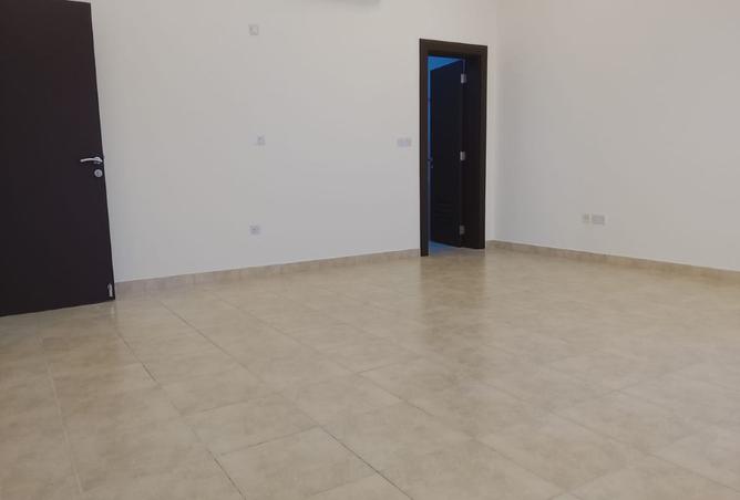 968326 - Property Image 2