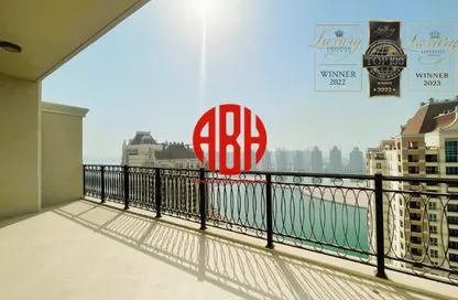 Penthouse - 3 Bedrooms - 5 Bathrooms for rent in Floresta Gardens - Floresta Gardens - The Pearl Island - Doha