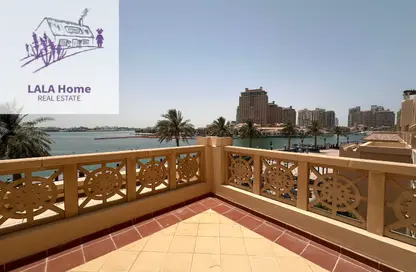 تاون هاوس - 4 غرف نوم - 6 حمامات للبيع في طريق بورتو الشرقي - بورتو أرابيا - جزيرة اللؤلؤة - الدوحة