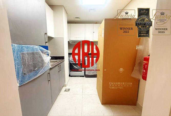 965857 - Property Image 3