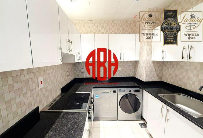 965926 - Property Image 2