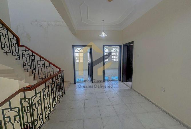 967140 - Property Image 2