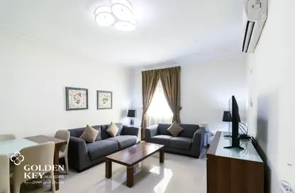 Apartment - 2 Bedrooms - 2 Bathrooms for rent in Al Aman Street - Umm Ghuwailina - Doha