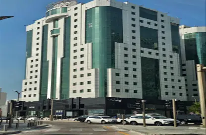 Apartment - 2 Bedrooms - 2 Bathrooms for rent in Ramada Commercial Building - Al Rawabi Street - Al Muntazah - Doha