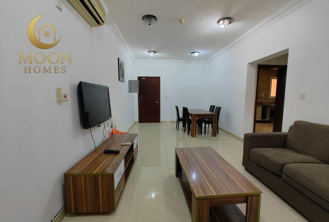 987220 - Property Image 2