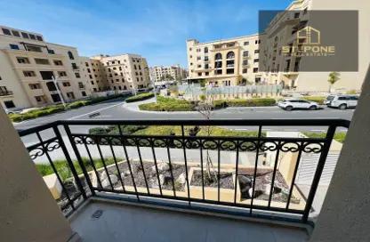 Apartment - 2 Bedrooms - 3 Bathrooms for rent in Catania - La Piazza - Fox Hills - Lusail