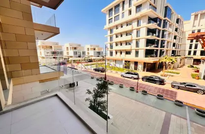 Apartment - 1 Bedroom - 2 Bathrooms for rent in Gewan Island - The Pearl Island - Doha