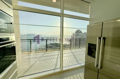 Penthouse - 3 Bedrooms - 5 Bathrooms for rent in Floresta Gardens - Floresta Gardens - The Pearl Island - Doha