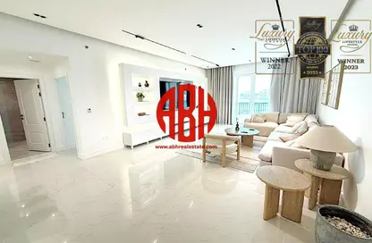 Apartment - 2 Bedrooms - 2 Bathrooms for rent in Viva West - Viva Bahriyah - The Pearl Island - Doha