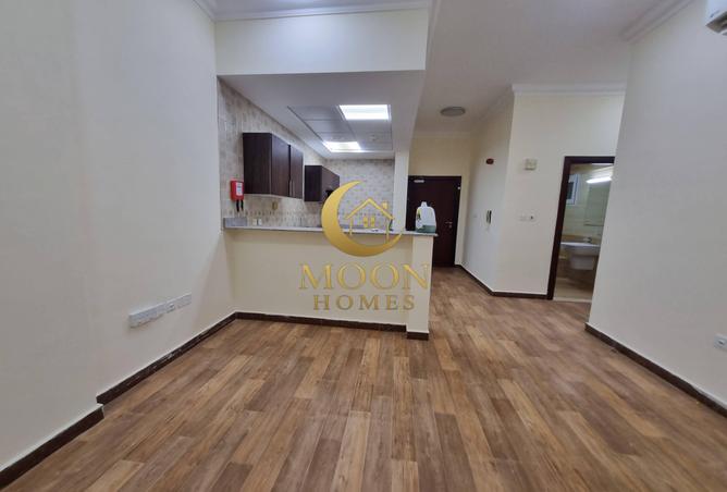 972042 - Property Image 3