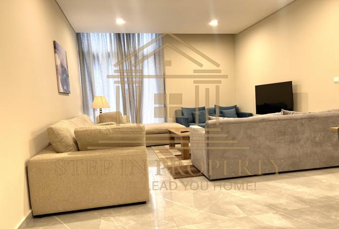 951727 - Property Image 2