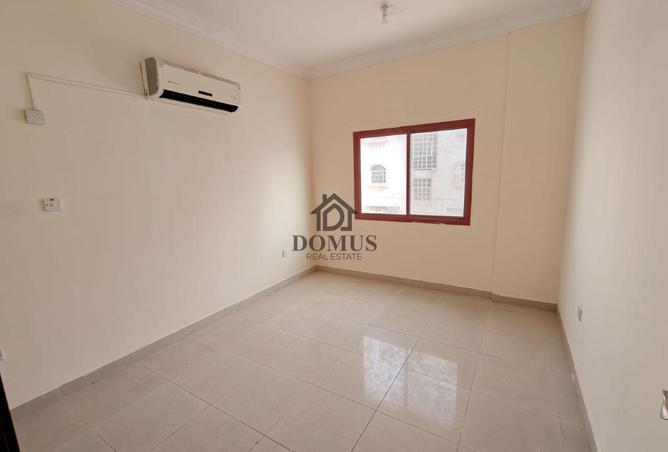 930929 - Property Image 2