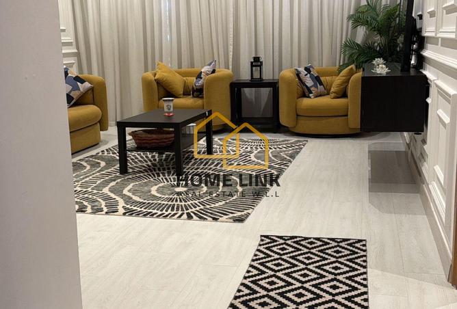 922218 - Property Image 2