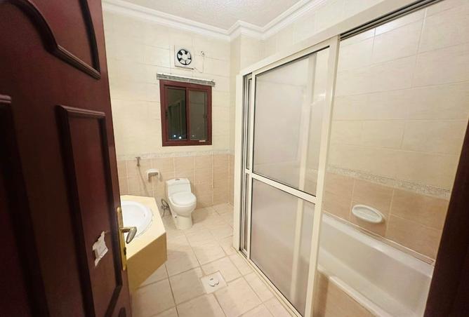 990139 - Property Image 2