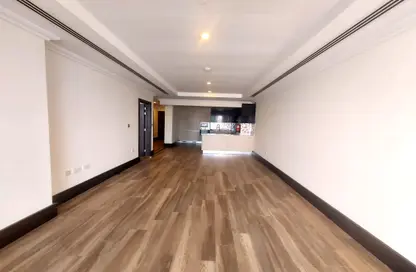 Apartment - 1 Bedroom - 2 Bathrooms for rent in Tower 6 - Viva Bahriyah - The Pearl Island - Doha