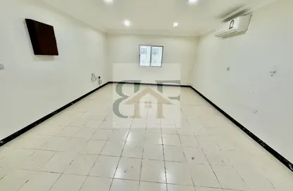 Apartment - 3 Bedrooms - 3 Bathrooms for rent in Al Muntazah Street - Al Muntazah - Doha