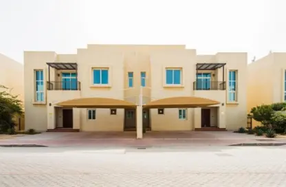 Villa - 3 Bedrooms - 5 Bathrooms for rent in Umm Al Seneem Street - Ain Khaled - Doha