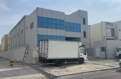 مخزن - استوديو - 4 حمامات للبيع في الوكرة - الوكرة - الوكرة - الوكرة