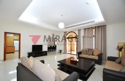 Living Room image for: Villa - 5 Bedrooms - 6 Bathrooms for rent in Al Messila - Al Messila - Doha, Image 1