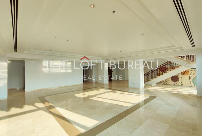 977965 - Property Image 2