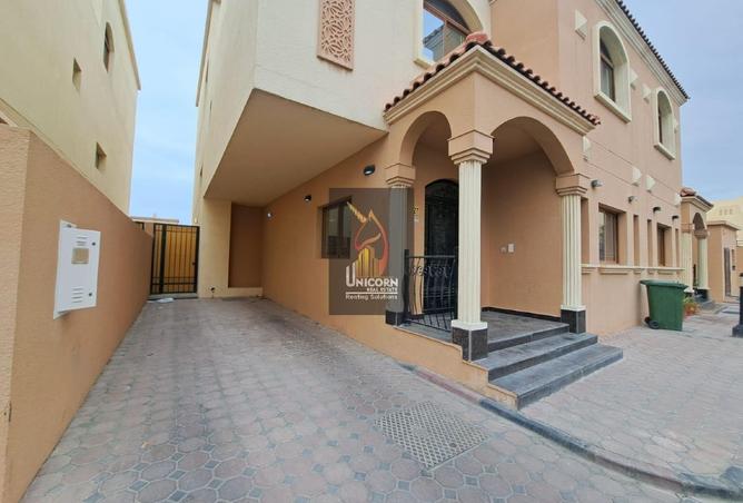 907108 - Property Image 2