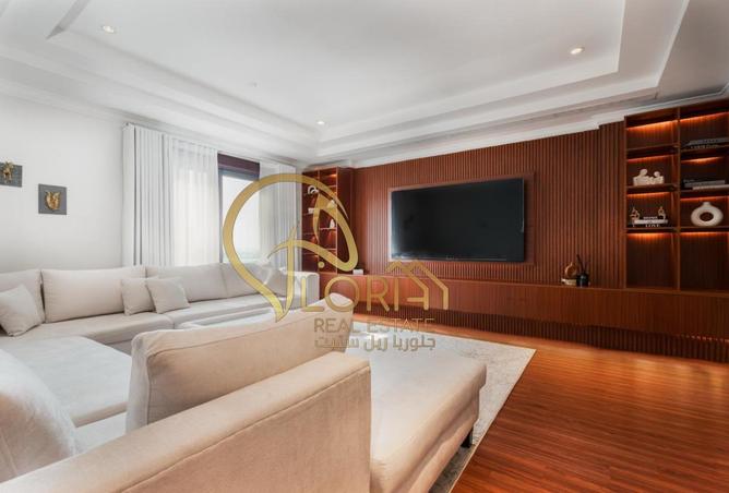 967455 - Property Image 2