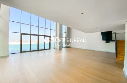 Duplex - 3 Bedrooms - 4 Bathrooms for sale in Qetaifan Islands - Lusail