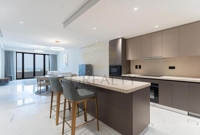 985467 - Property Image 2