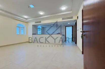 Apartment - 2 Bedrooms - 2 Bathrooms for rent in Al Mansoura - Al Mansoura - Doha