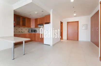 Apartment - Studio - 1 Bathroom for rent in Tower 26 - Porto Arabia - The Pearl Island - Doha Apartment - Studio - 1 Bathroom for rent in Tower 26 - Porto Arabia - The Pearl Island - Doha
