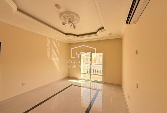 947129 - Property Image 2