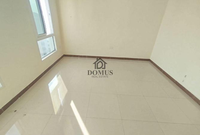 999428 - Property Image 3