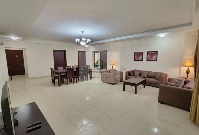 979840 - Property Image 3