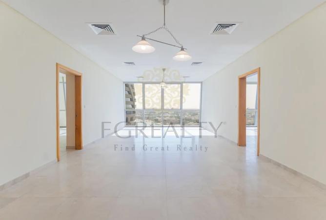 956574 - Property Image 2